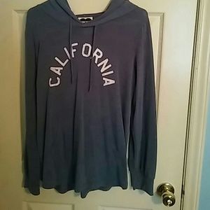 Women's knit hoodie only wore 2x like new